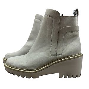 NICOLE MIlLER: NWOT Pocas Wedge Lug Platform Chelsea Boot - Size 6